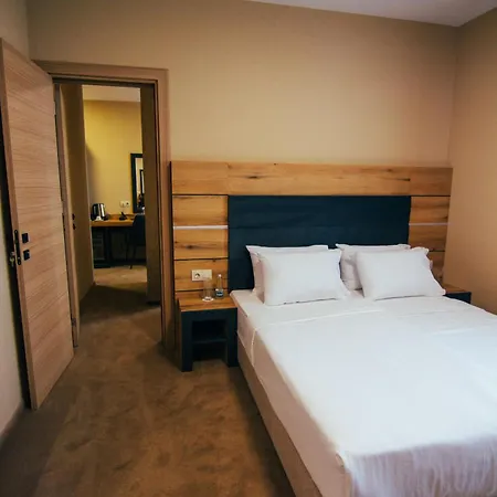 Via Serdika Hotel 4*